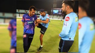 Ashish Nehra Gives Blessing to Yuzvendra Chahal in Most Unique Manner Ahead of GT vs RR; Pics go VIRAL