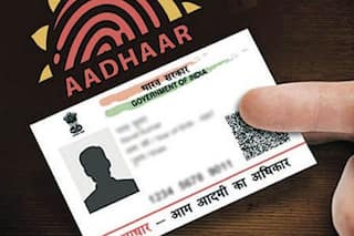 असली-नकली की पहचान करा देता है 'आधार', सरकार को भी होता है बहुत बड़ा फायदा, जानिए कैसे