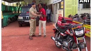 Indore Police Sees Man Delivering Food on Bicycle, What Happens Next Will Leave You Jaw-Dropped