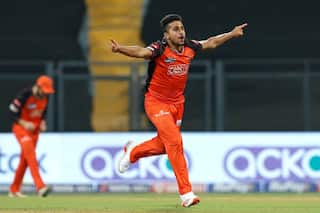 उमरान मलिक के पास गति है लेकिन अच्छा गेंदबाज बनने में अभी और समय लगेगा : मोहम्मद शमी