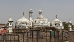 Varanasi Gyanvapi Case: वाराणसी में ज्ञानवापी मस्जिद से जुड़े इन 6 मामले पर अहम सुनवाई आज
