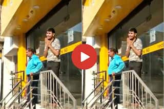 Viral Video: इलाके में बुलडोजर देखते ही हाथ जोड़कर रोने लगा व्यापारी, खूब वायरल हो रहा उन्नाव का ये वीडियो