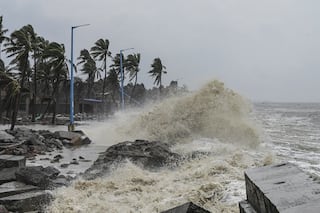 Cyclone Sitrang Intensifies, Inches Closer to West Bengal, Odisha; NDRF Teams Deployed | Key Updates