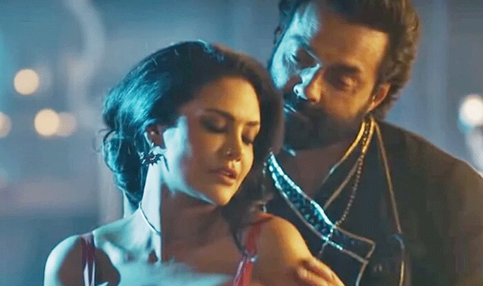 Aashram 3 Twitter Review: बाबा निराला के आश्रम में ईशा गुप्ता ने बिछाया हुस्न का जाल, लोगों की जुबान पर है एक ही नाम उफ्फ! सोनिया