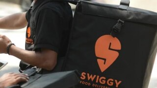 Power of Outsourcing: Bengaluru Man Orders Coffee From Swiggy, Lazy Delivery Guy 'Dunzo-es' It!