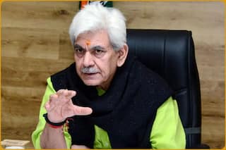 आतंकियों का समर्थन करने पर भड़के एलजी मनोज सिन्हा, कहा- ऐसे लोगों को कार्रवाई का सामना करना पड़ेगा