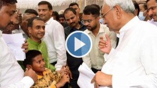Viral Video: Bihar Boy Complains Nitish Kumar About Lack of Quality Education, Stumps Him With Emotional Request | Watch