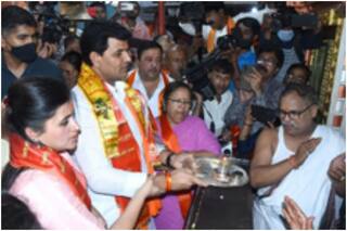 हनुमान चालीसा के लिए नागपुर पहुंचे राणा दंपति, एनसीपी कार्यालय के सामने बैनर लगाने पर विरोध