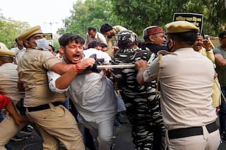 Arrest Warrant Issued Against Bagga in Mohali; BJP Workers Protest Outside Kejriwal's Residence | Key Points