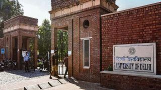 DU दीक्षांत समारोह में अंग्रेजी गाउन की जगह भारतीय अंगवस्त्र धारण करने का आग्रह