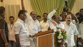 Video: Bottles Hurled at Tamil Nadu Former Deputy CM Panneerselvam at AIADMK General Council Meeting | WATCH