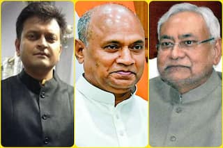क्या टूटने की ओर बढ़ रही है जदयू, पार्टी में चल रहे शीतयुद्ध का आखिर अंजाम क्या होगा ?