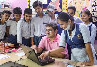 Bihar Scholarship 2022 List:  इंटर परीक्षा में पास हुए 3.50 लाख छात्रों को मिलेगा स्कॉलरशिप, Direct Link से देखें पूरी लिस्ट