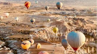 Good News For Sunset Admirers! Experience Hot Air Ballooning in UAE at Rs 1500