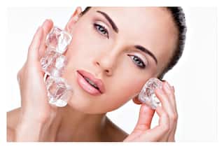 7 Benefits of Using Ice Cubes on Your Face For Refreshing Skincare Regime