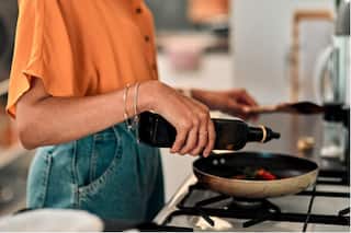 Big Relief For Consumers! Cooking Oil Gets Cheaper by    15/Litre. Deets Inside