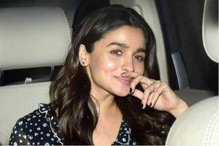 Alia Bhatt Pregnant: आलिया भट्ट की प्रेग्नेंसी पर कंडोम कंपनी ने मजाकिया अंदाज में दी बधाई, लोग बोले-राइटर को मिले प्रमोशन
