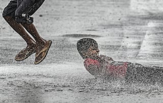 Delhi Rain: Heavy Downpour Reported in Parts of Delhi; Traffic Disrupted In Few Areas