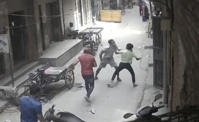 Delhi Adarsh Nagar Homicide: Man Killed In Broad Daylight After Getting Smashed With Bricks, Throat Slit