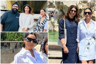 Shah Rukh Khan's Wife Gauri's Vacation Pictures With Shweta Bachchan Go Viral- Check Out