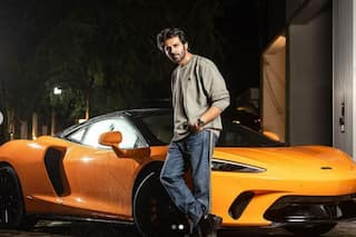 'भूल भुलैया 2' की सक्सेस के बाद प्रोड्यूसर ने Kartik Aaryan को गिफ्ट की करोड़ों की कार, एक्टर ने मांगा प्राइवेट जेट