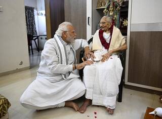 PM Modi Meets Mother On Her 100th Birthday In Gandhinagar | Watch