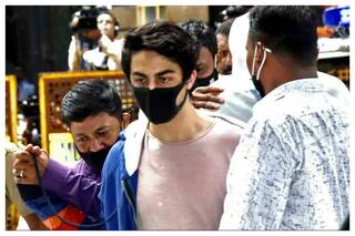 When Shah Rukh Khan Got Teary-Eyed After Aryan Khan’s Arrest In Cruise Drugs Case