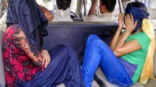 ग्रेटर नोएडा में सेक्स रैकेट का भंडाफोड़, होटल में मिलीं लड़कियां और युवक