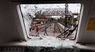 Bharat Bandh Call Tomorrow: Kerala Police Warns Agnipath Protesters Against Violence, Destroying Public Property