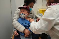 FDA Advisers Weigh COVID-19 Shots For Babies, Young Children