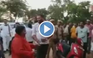 Uma Bharti Throws Cow Dung At Liquor Shop in MP's Orchha, Says 'I Have Not Pelted Stones' | Watch