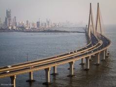 Mumbai Man Run Over by Taxi On Bandra-Worli Sea Link After He Stops Car to Save Bird