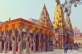 बनारस में काशी विश्वनाथ मंदिर में स्वर्ण लगाने का कार्य हुआ पूरा, लगाया गया 60 किलो सोना