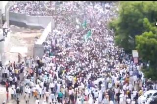 महाराष्ट्र के कई शहरों में मुस्लिम समुदाय ने विरोध प्रदर्शन किया, हजारों की भीड़ सड़कों पर उतरी