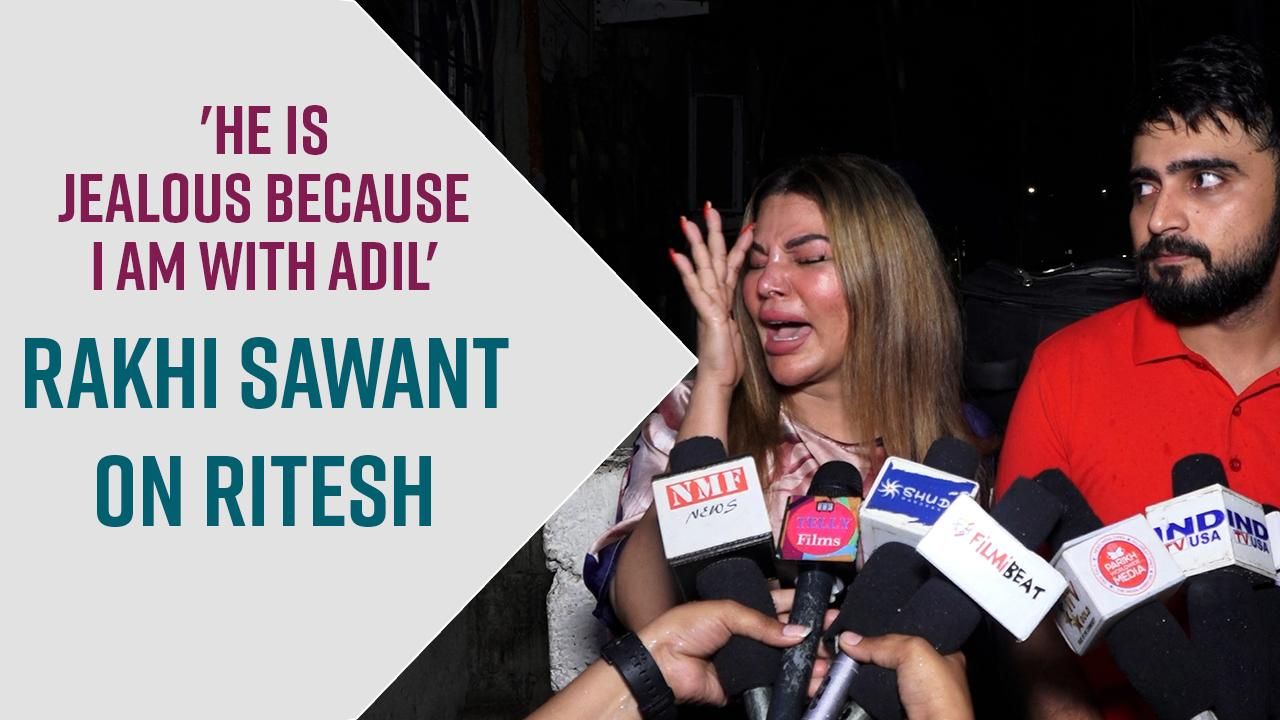 Rakhi Sawant Files A Complaint Against Ex Husband Ritesh For Hacking Her Social Media Accounts, Says, 'Wo Kuch Bhi Kar Sakta Hai'
