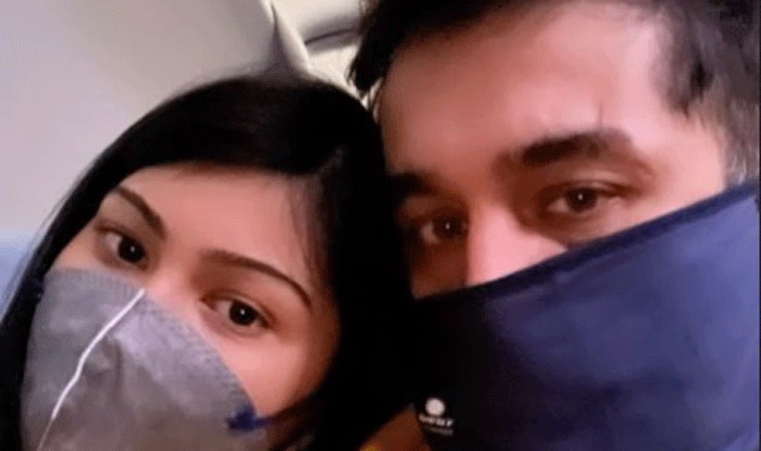 ड्रग्स केस में जमानत मिलने के बाद शक्ति कपूर के बेटे ने अपनी फ्रेंड के साथ शेयर की सेल्फी, दिल की इमोजी भी बनाई