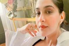 Sonam Kapoor Son First Photo: सोनम कपूर के बेटे की पहली फोटो वायरल, नानी सुनीता ने जमकर लुटाया प्यार