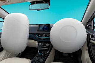 ये हैं इंडिया में मिलने वाली सबसे सस्ती और धांसू इलेक्ट्रिक कारें, सेफ्टी के मामले में भी टॉप, मिलती है 400 किमी से ज्यादा रेंज