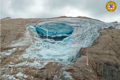 Alpine Glacier Chunk Detaches, Killing At Least 6 Hikers