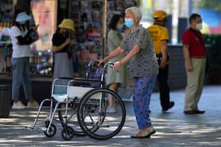 Beijing Mandates COVID Vaccines to Enter Some Public Spaces
