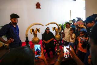 Sri Lanka in Political Vacuum as Talks Go on Amid Crisis