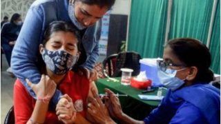 Centre Urges States, UTs To Hold Covid Vaccine Camps on Schools, Offices, Yatra Routes
