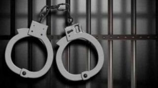 गुरुग्राम : वकील से 9 लाख रुपए की रंगदारी वसूलने के मामले में तीन पुलिसकर्मी अरेस्ट, तीन फरार