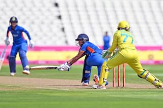 CWG: हरमनप्रीत-रेनुका की पारियों के बावजूद हाथ से फिसला मैच, 3 विकेट से जीते कंगारू
