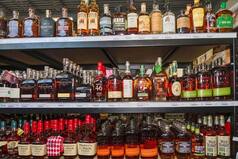 Delhi May Soon Revert To 21 'Dry Days' Policy, Discontinue Rebates, Offers On Liquor From Sept 1