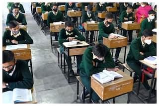 Mathematics Teacher Tied to Tree, Beaten by Students For Giving Poor Marks in Jharkhand's Dumka