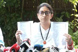 18 साल की बेटी छात्रा है, बार नहीं चलाती, कांग्रेस ने उसके चरित्र पर प्रहार किया है, कोर्ट में देखूंगी: मंत्री  स्मृति ईरानी