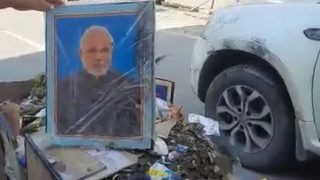 Video: UP Sanitation Worker Found Carrying Portraits of PM Modi, CM Yogi in Garbage Cart; Sacked