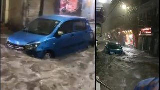 Viral Video Today: बारिश आई और बहा कर ले गई लाखों की कार, देखते रह गया मालिक मगर कुछ कर न सका- देखें वीडियो