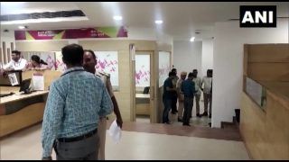 In Just 30 Minutes: 6 Men Flee With Cash, Gold Worth Over Rs 1 Crore From Axis Bank in Alwar